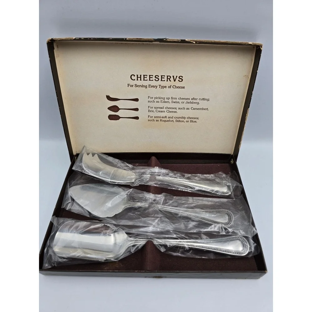 CHEESERVS Set 3‎ Piece Cheese Serving Utensils Silver Tone Boxed